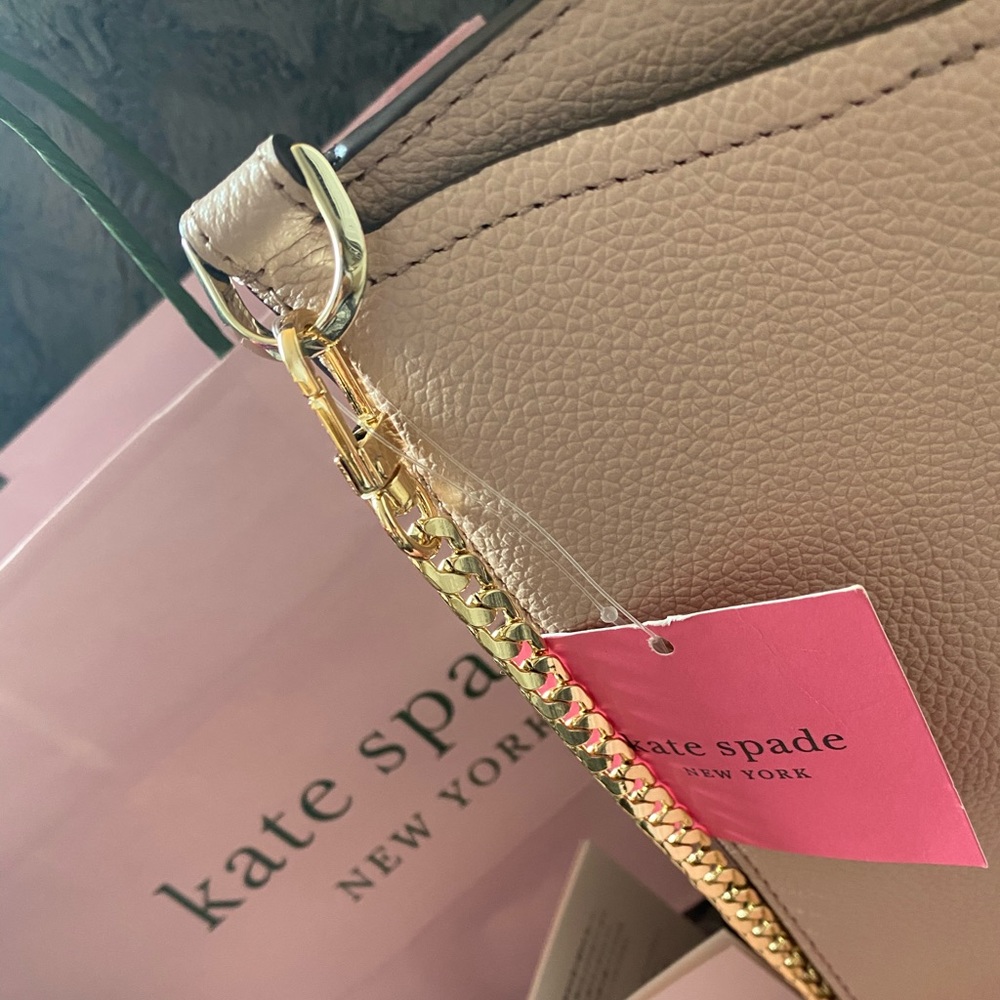 NWT Kate Spade large crossbody - Picture 4 of 14